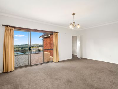 33 Tait Avenue, Kanahooka