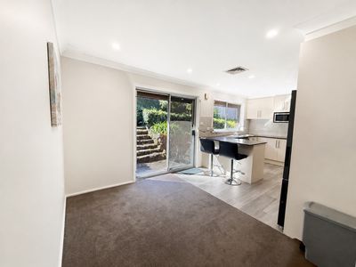 127 KOLOONA AVENUE, Mount Keira