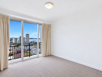 1271 / 56 Scarborough Street, Southport
