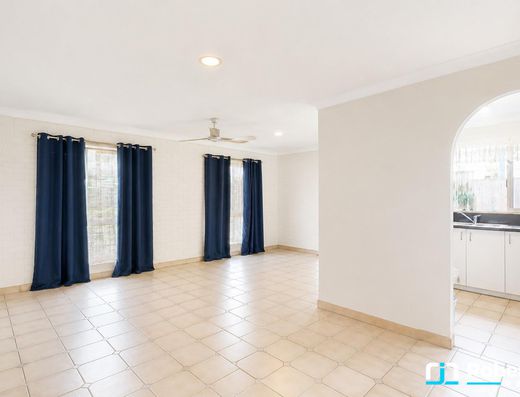 Endless Potential in One of Old Tewantin's Most Desirable Streets image 5