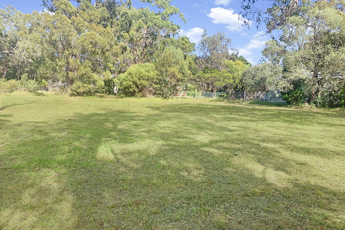 13 Friarbird Close, Poona