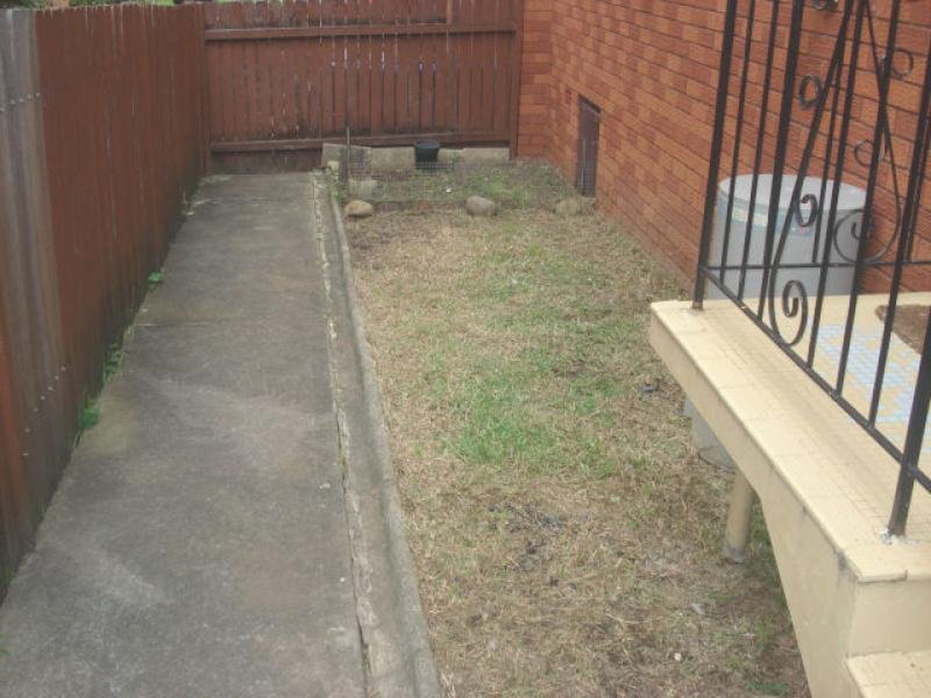 3 / 5 Myers Street, Roselands