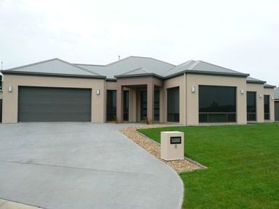 8 Oakridge Crescent, Mount Gambier