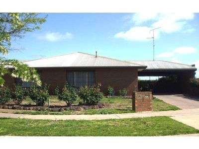 1 Lukin Court, Horsham