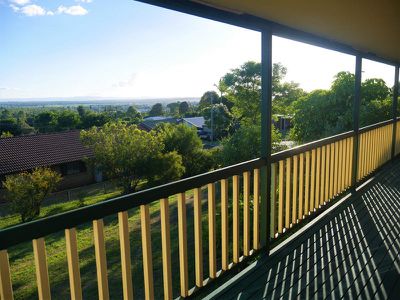 6 Neville Place, Kingaroy