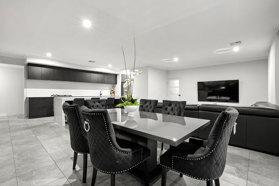 77 Avoca Chase , Baldivis