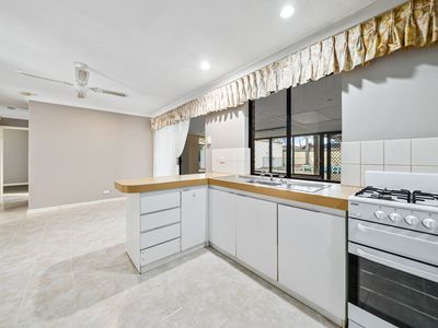 10 Lorikeet Way, Gosnells