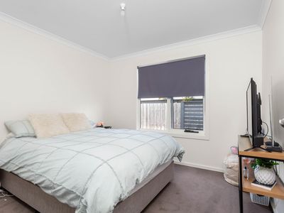 2 / 7 Mary Street, George Town