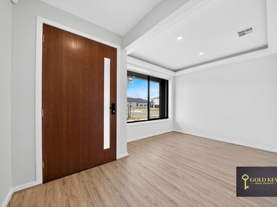 43 Barcelona Way, Tarneit