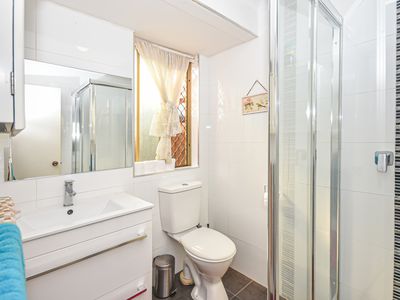 4 Carnegie Place, Greenfields