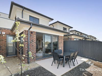 19 CRICKLEWOOD CIRCUIT, Narre Warren
