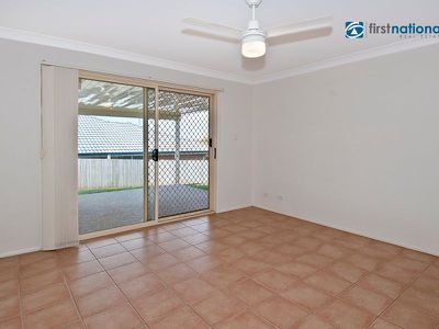 98 Billinghurst Crescent, Upper Coomera