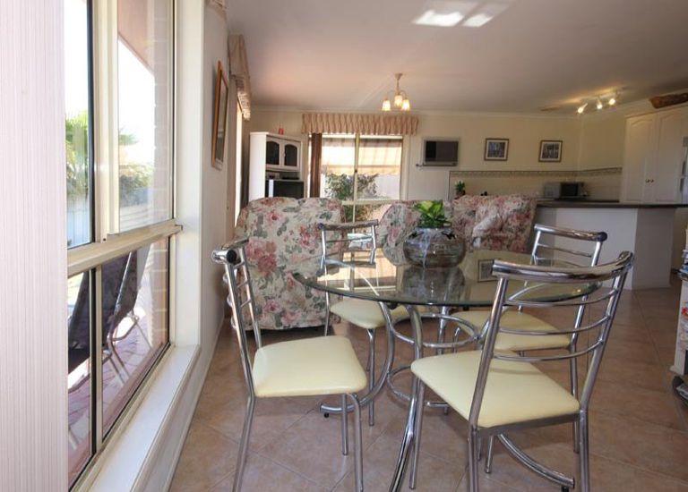 8 Cadna Street, Hallett Cove