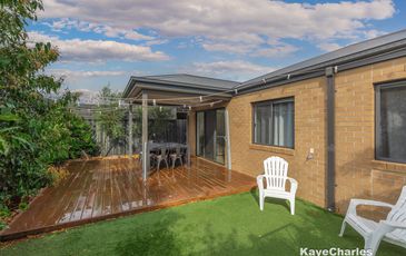 5 Golden Banksia Drive, Officer