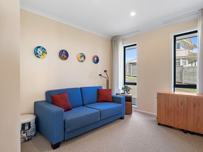 221 The Ridgeway, Stoke