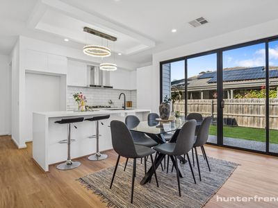 2 / 1 Almond Avenue, Brooklyn