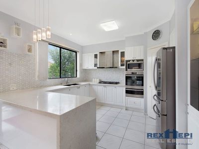 39 Kippenross Drive, Narre Warren South