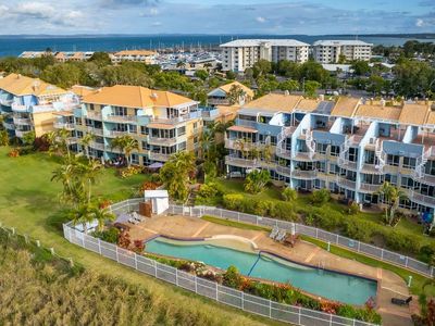 175 / 17 Buccaneer Drive, Urangan
