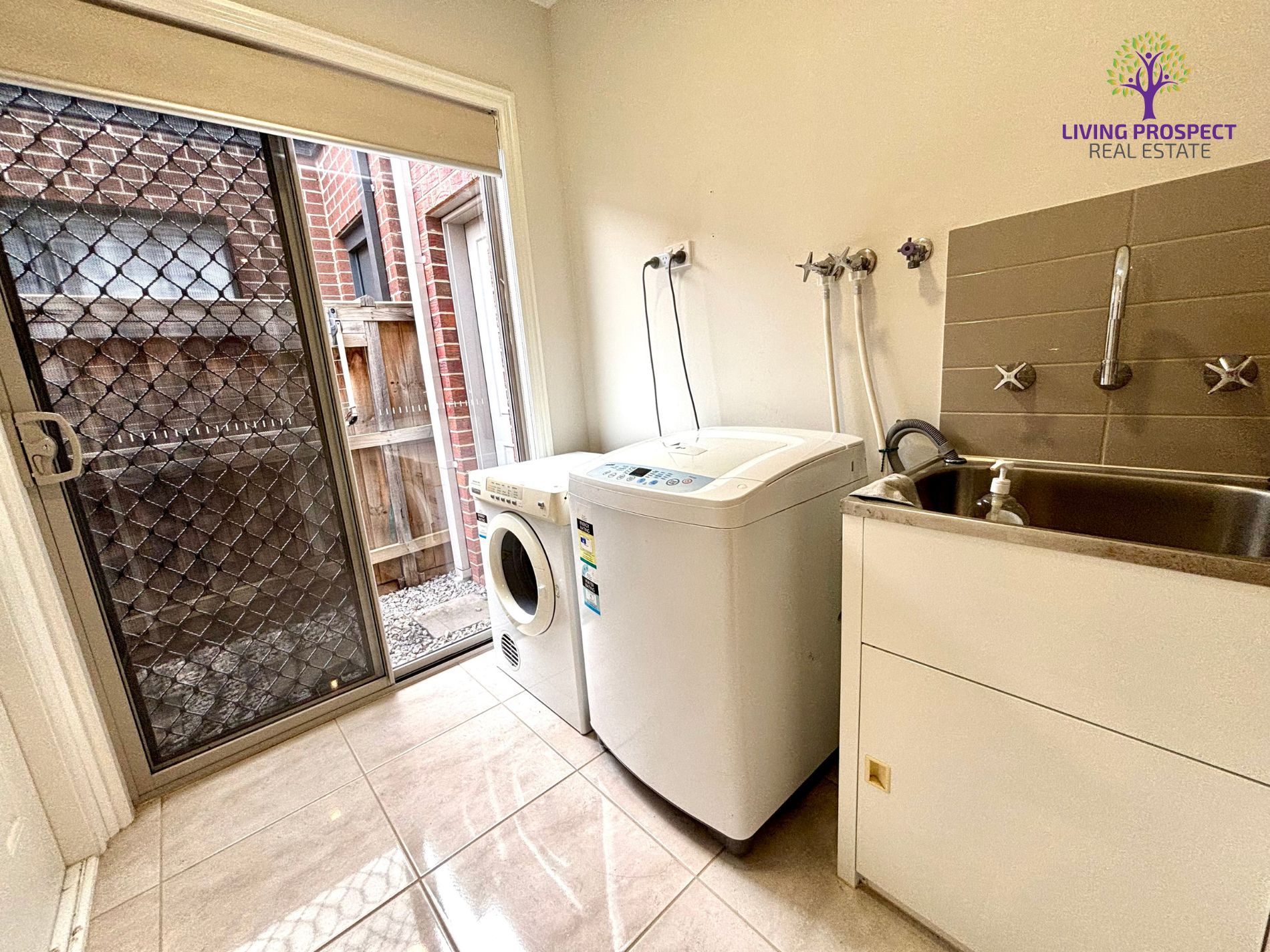 25 Hanover Street, Point Cook