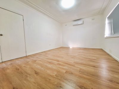 32 Broughton Street, Old Guildford