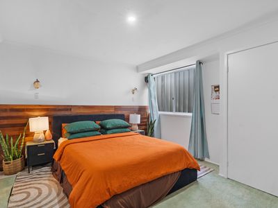 52 Lake Road, Balcolyn
