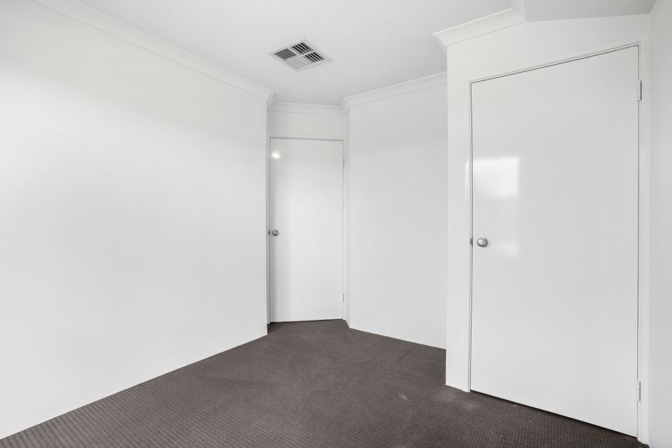 53 Colreavy Ramble, Baldivis