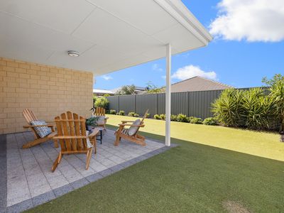 11 Barnard Grove, Byford