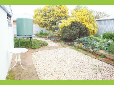 22 Rose Street, Horsham