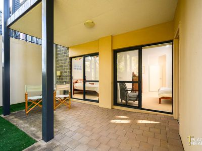 9 Golfers Retreat, Halls Head