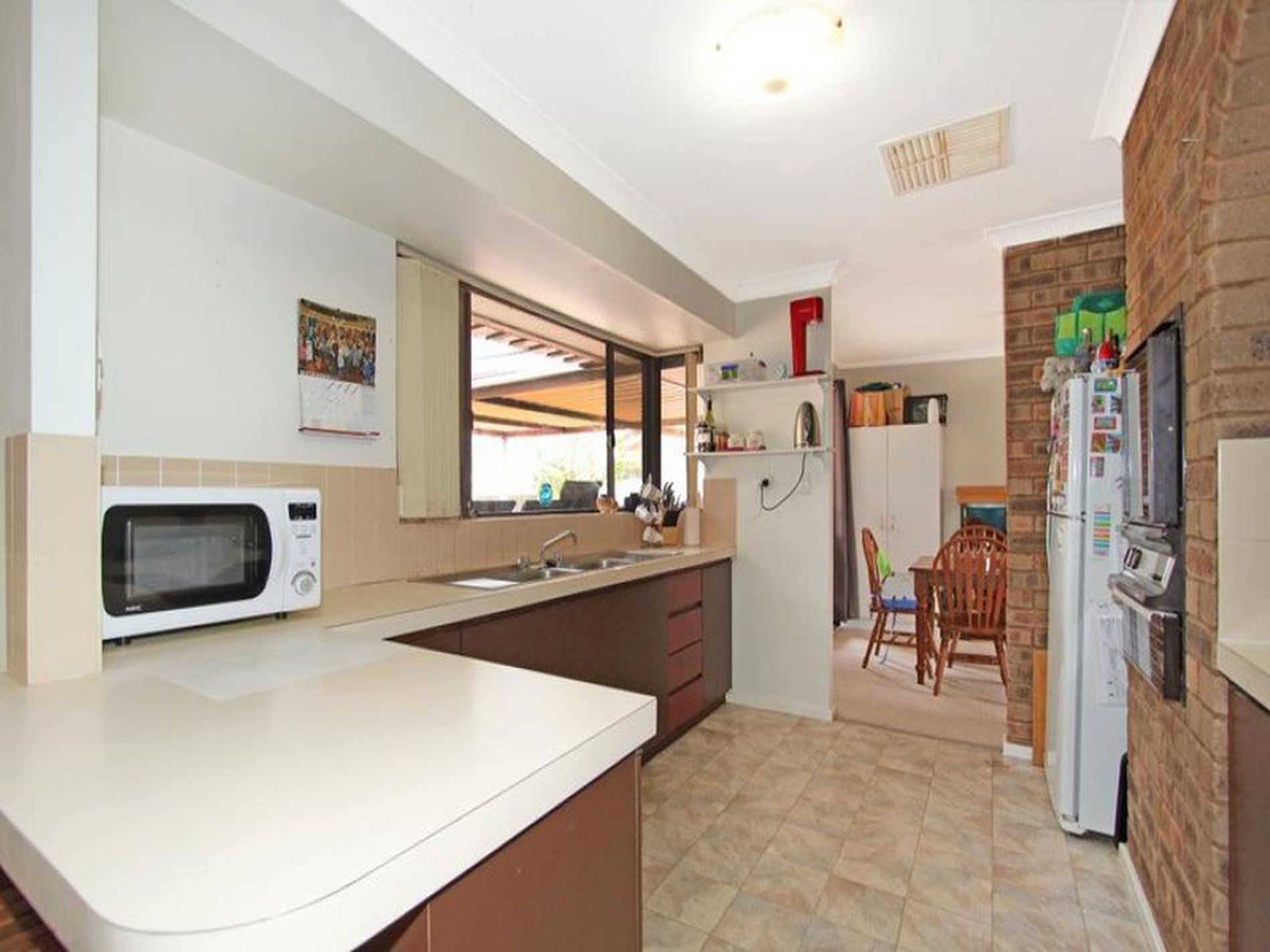 10 Eureka Street, Hannans