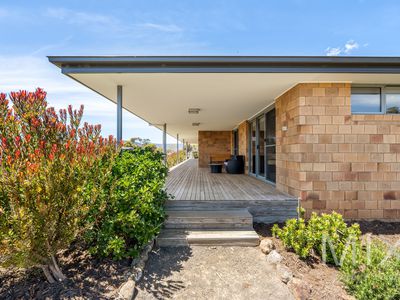 99 Bakers Road, Penna
