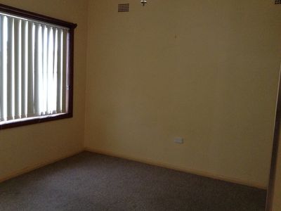 1 / 74 Weringa Avenue, Lake Heights