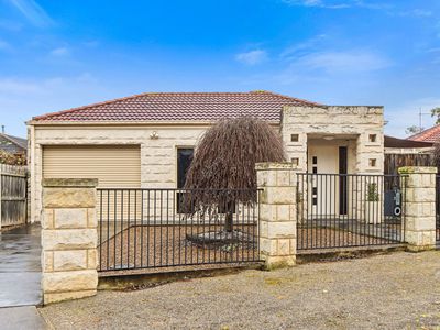 2 / 120 Railway Road, Tyabb