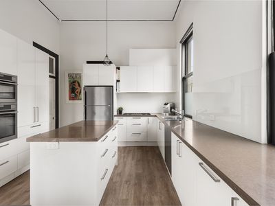 8 West Beach Road, St Kilda West