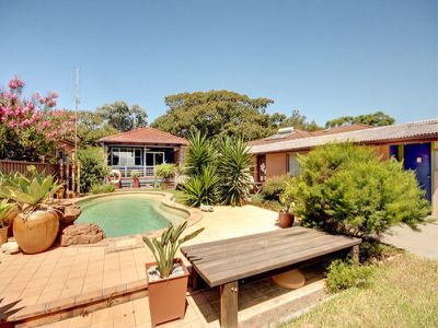 182 Lakeview Parade, Primbee