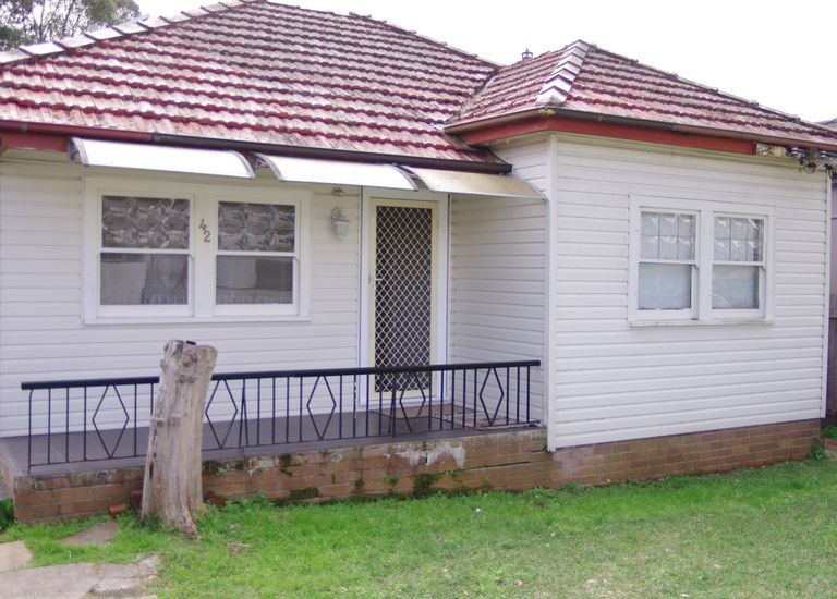 42 Selems Parade, Revesby