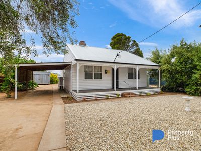 45 Menzies Street, Charlton