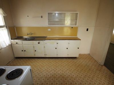 6 SCHOOL STREET, Charters Towers City