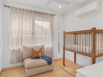 1 / 5 Bradley Street, Newport