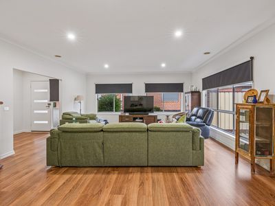unit 2 / 28 Gordon Crescent, Romsey