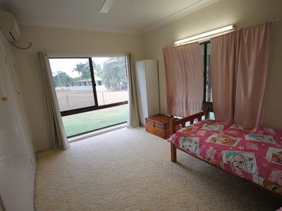 10 Barnes Road, Millchester