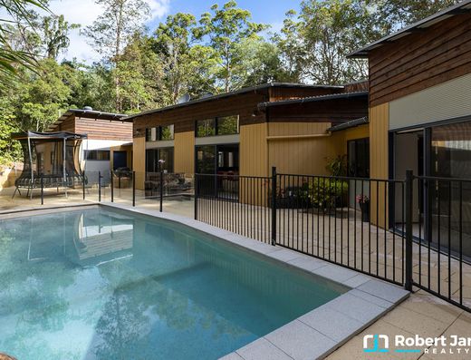Tranquil Acreage Retreat in Sought-After Doonan image 18
