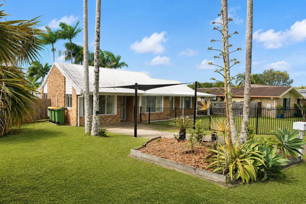 15 Woolumba Street, Tewantin