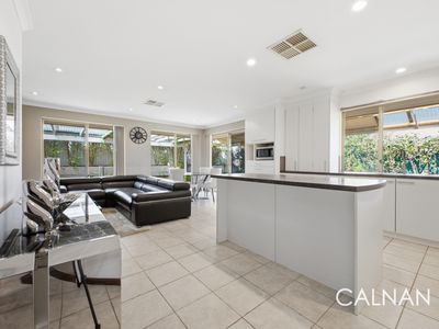 60 Crossland Way, Kardinya