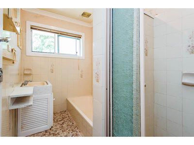 42 Chauvin Street, Robertson