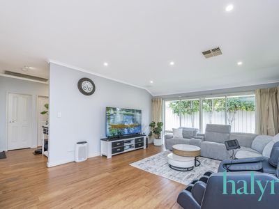 2 / 6 Bruning Road, Manning