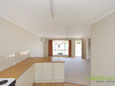1 / 28 Citrus Avenue, Horsham