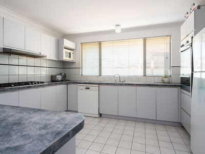 10 Siberia Close, Hannans