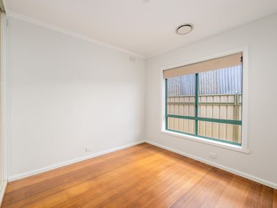 16 Parker Street, Shepparton