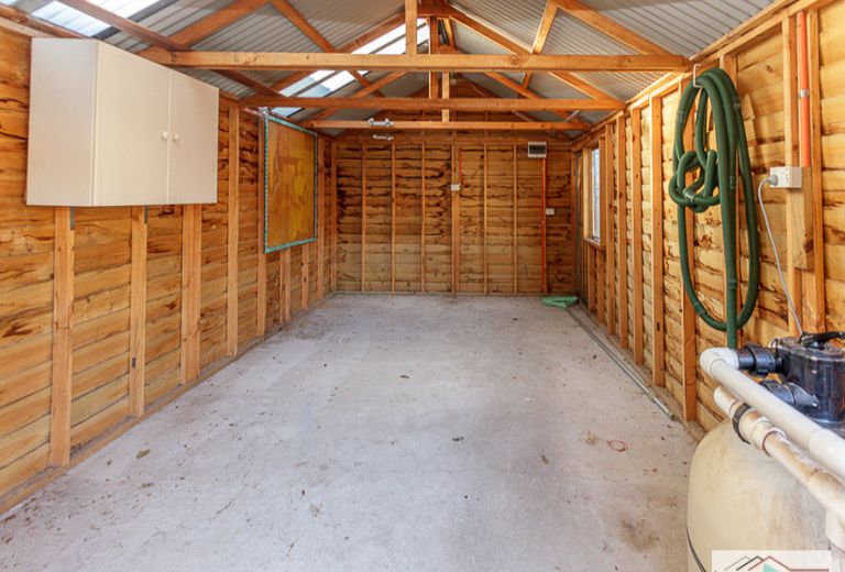 9 St James Avenue, Mont Albert